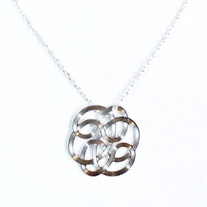 Collier enlace moi plaqué argent