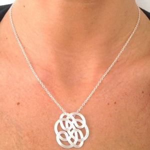 collier-enlace-moi-argenté