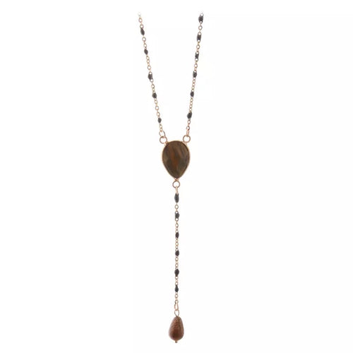 Collier long doré et perles