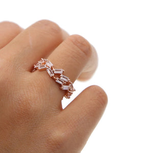 Bague en plaqué or rose et zircons